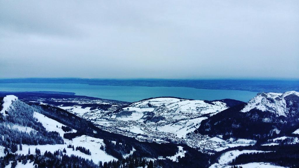 Entre Lac Et Montagnes Bernex Buitenkant foto